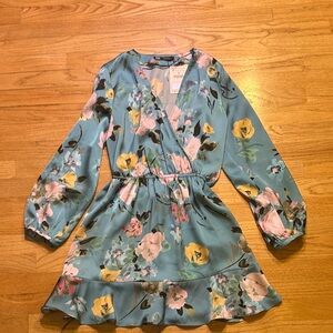 LAST CHANCE OFFER: Zara Blue Floral V-Neck Dress NWT